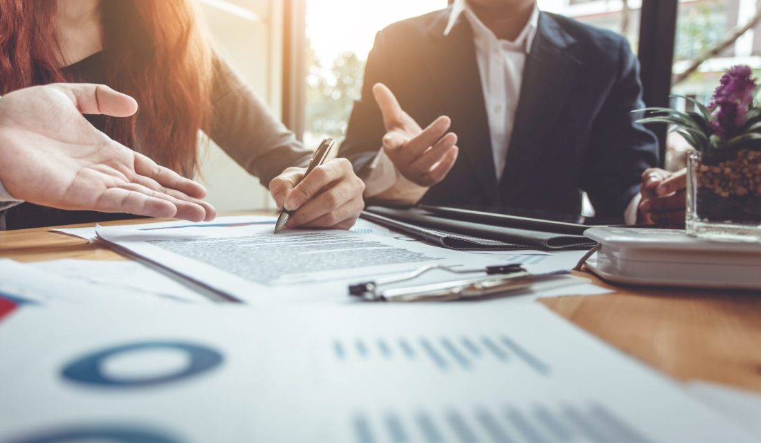 Business contract. agreement was signed co-investment business