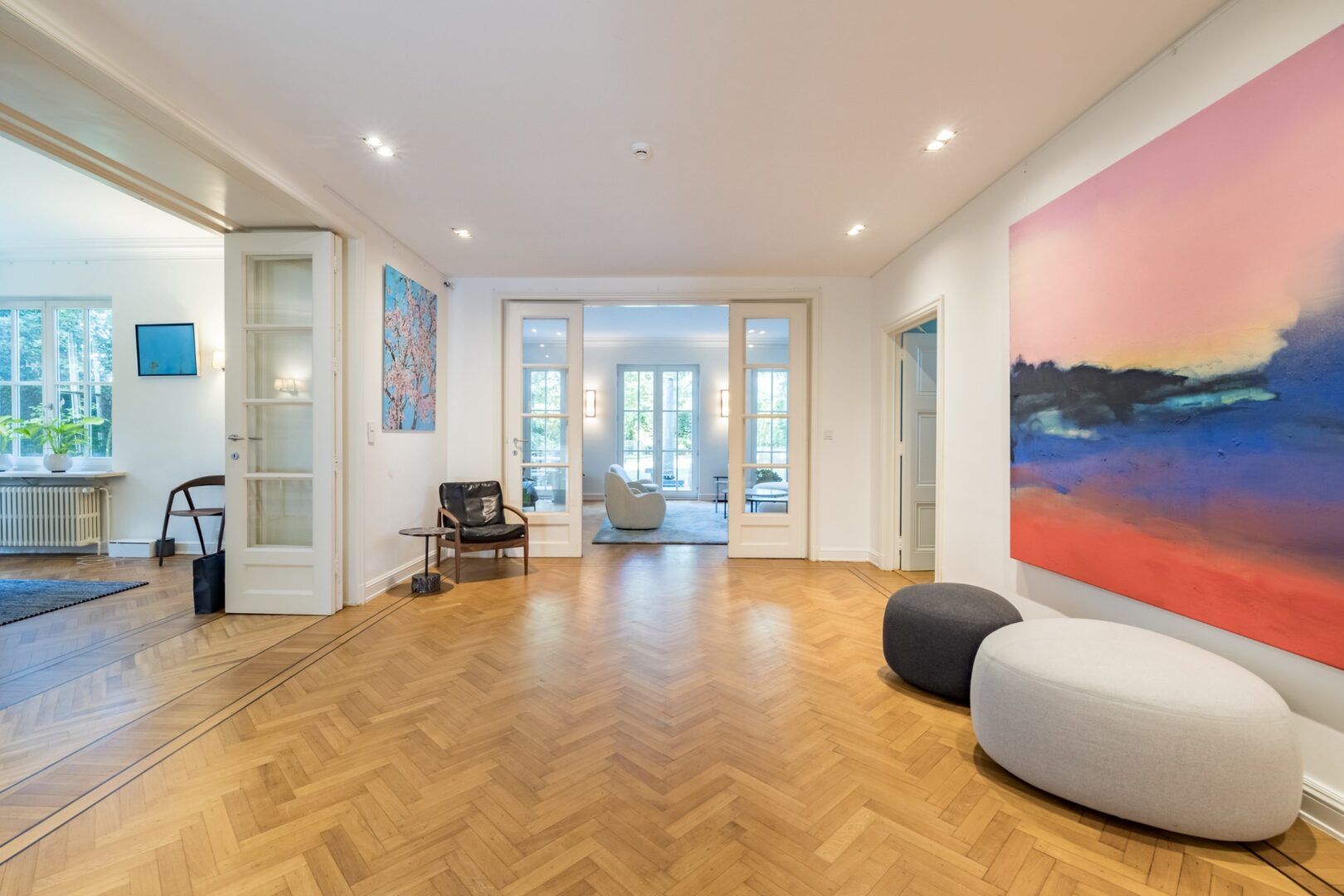 6 Bedroom Villa/Townhouse's Image 4