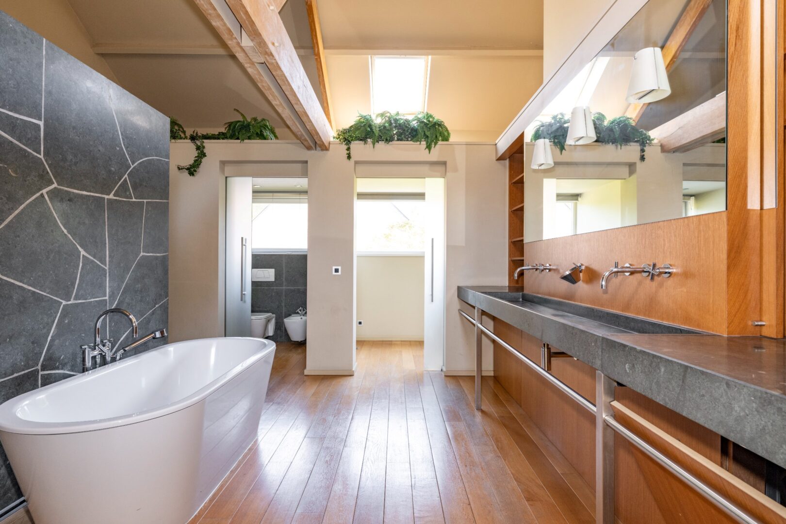 5 Bedroom Villa/Townhouse's Image 18