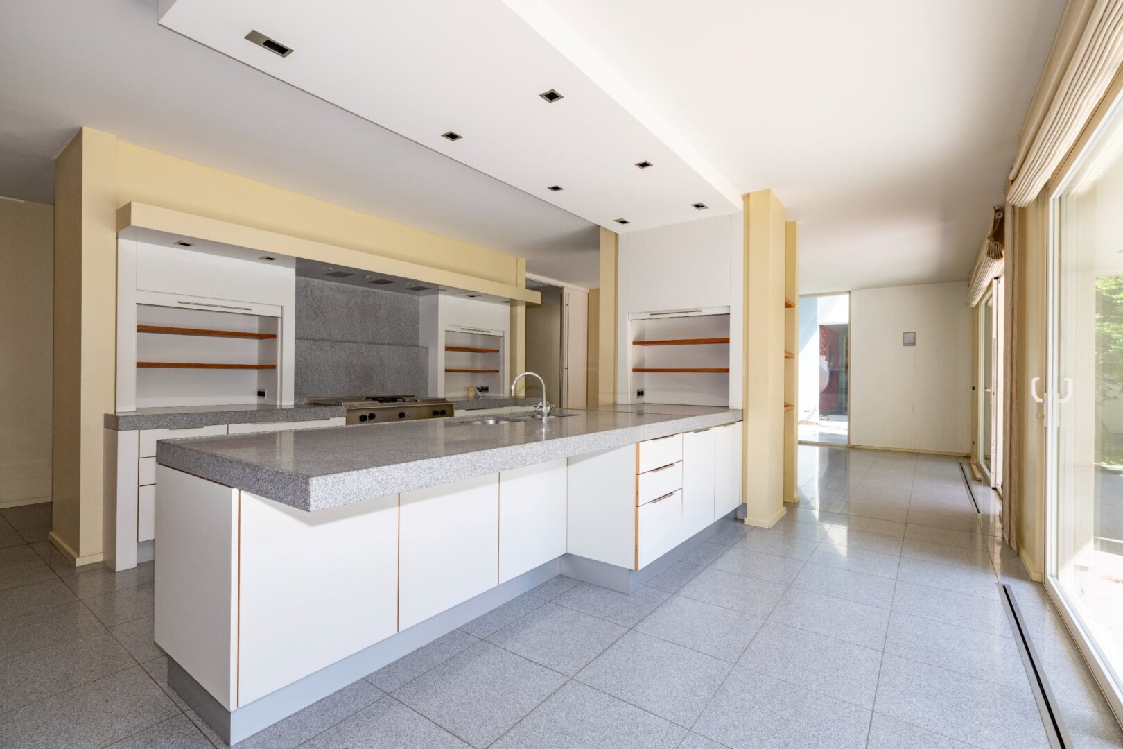 5 Bedroom Villa/Townhouse's Image 4