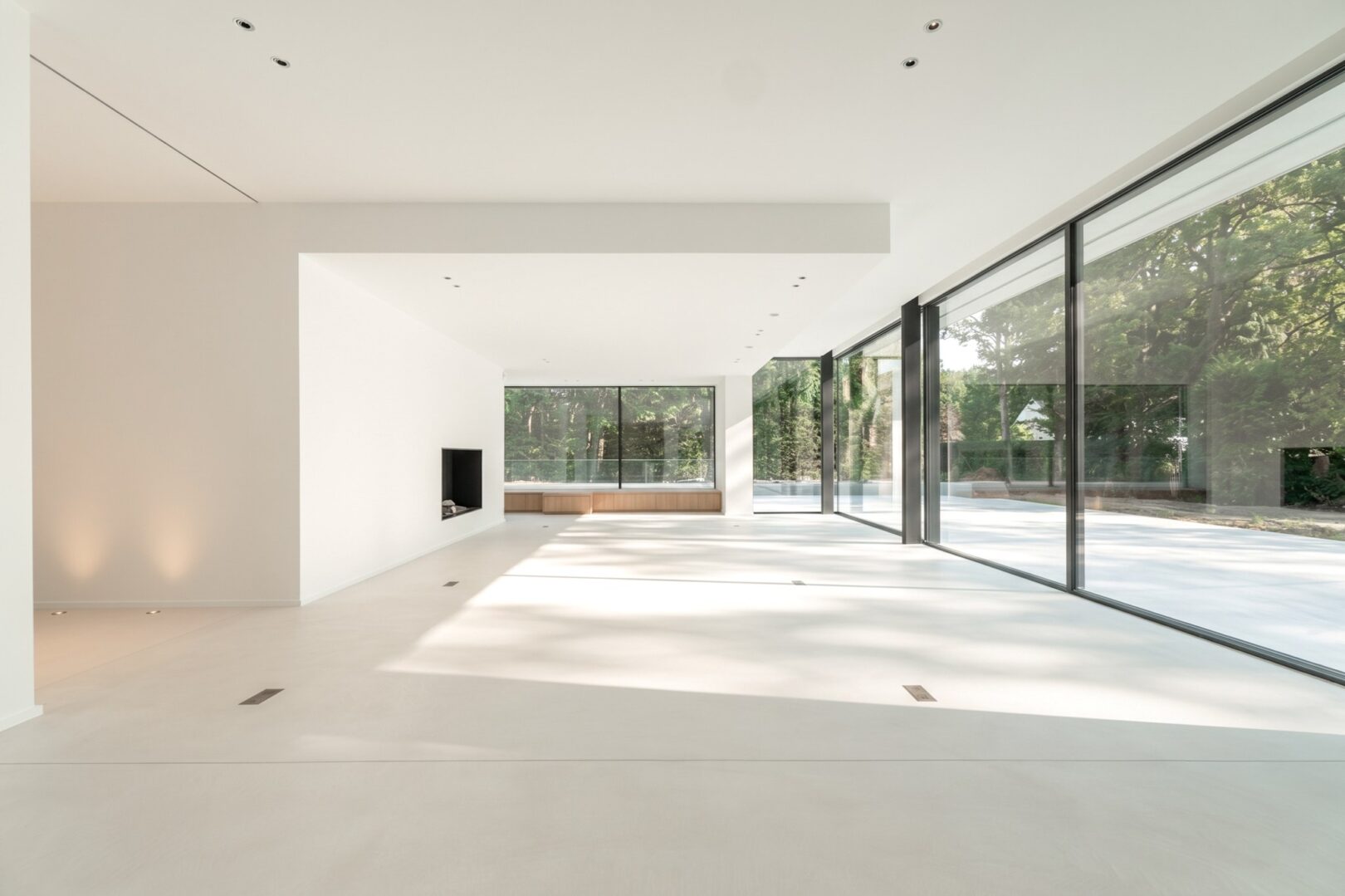 https://www.christiesrealestatebelgium.be/wp-content/uploads/properties/8532637/8532637_3_20260730183912.jpg