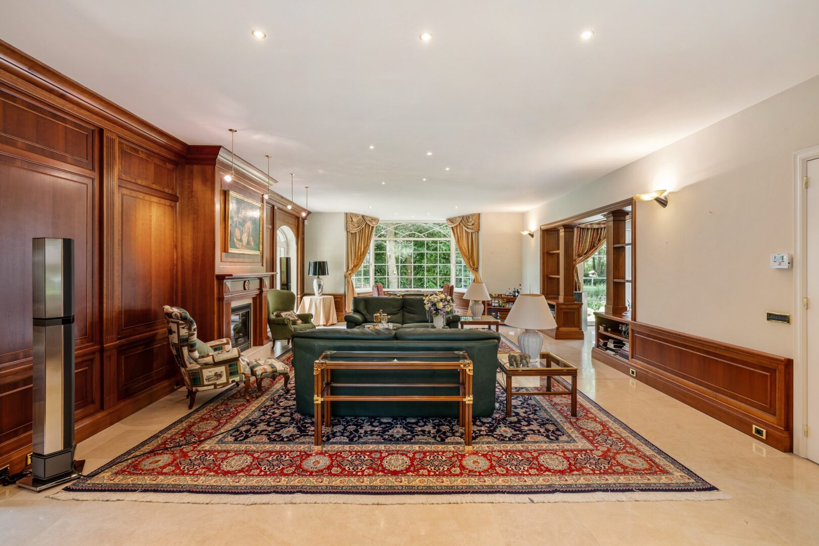 5 Bedroom Villa/Townhouse's Image 4