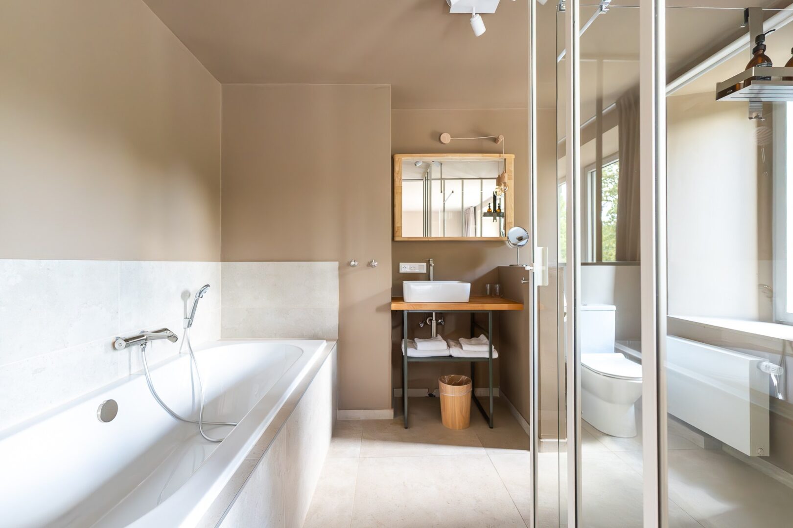 10 Bedroom Villa/Townhouse's Image 8