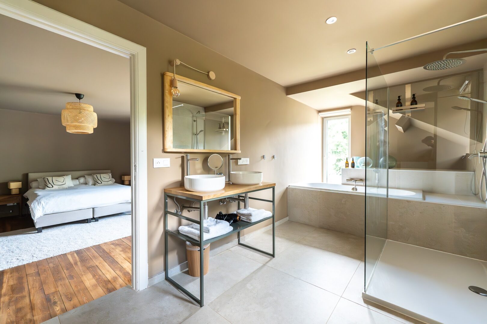 10 Bedroom Villa/Townhouse's Image 11
