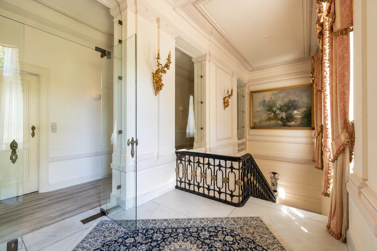 5 Bedroom Villa/Townhouse's Image 8