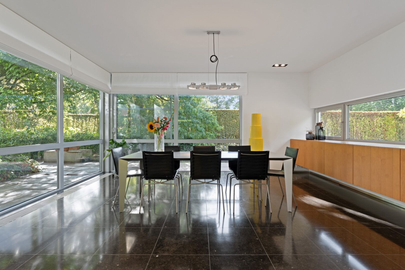 3 Bedroom Villa/Townhouse's Image 8