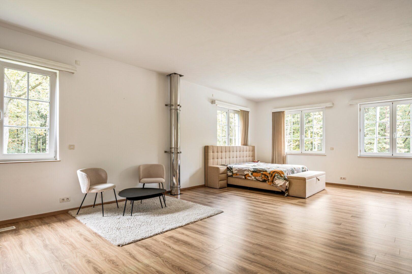 4 Bedroom Villa/Townhouse's Image 8