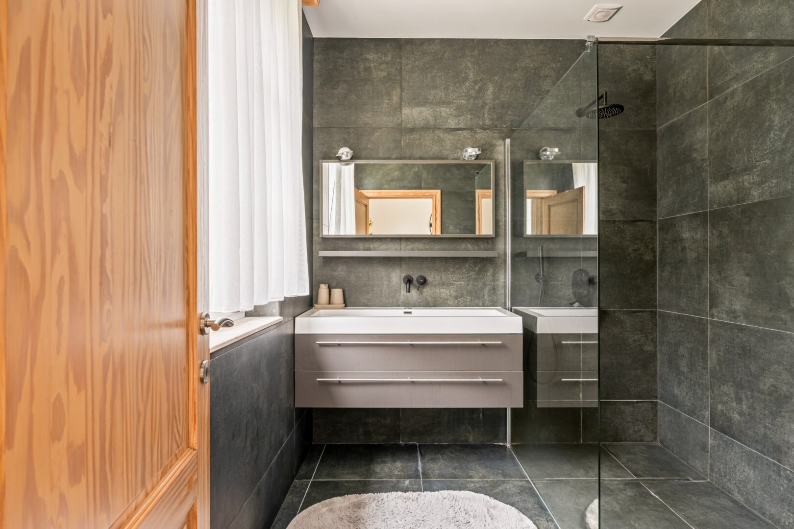 4 Bedroom Villa/Townhouse's Image 10