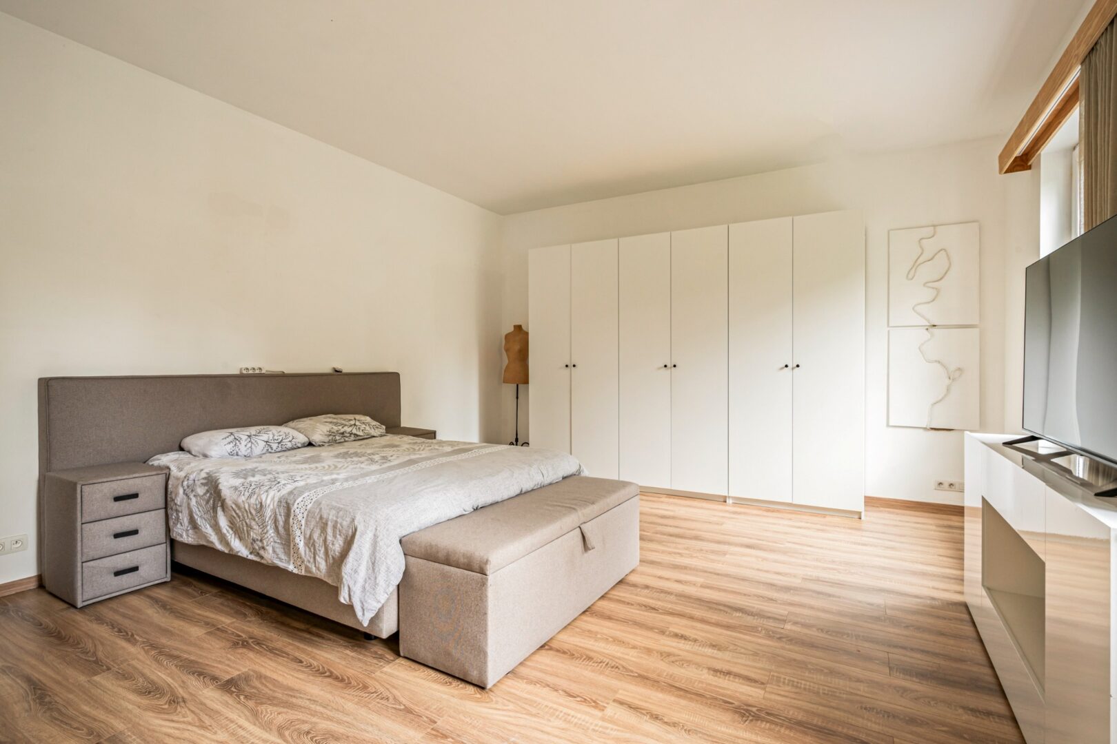 4 Bedroom Villa/Townhouse's Image 11