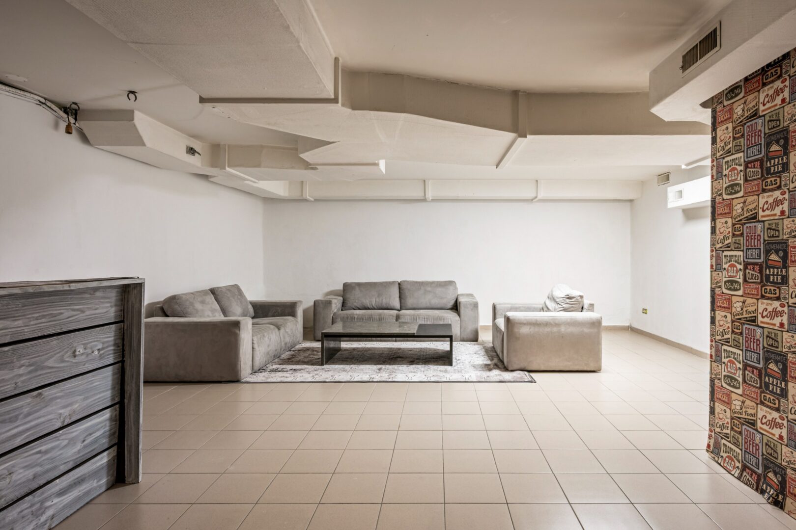 4 Bedroom Villa/Townhouse's Image 20
