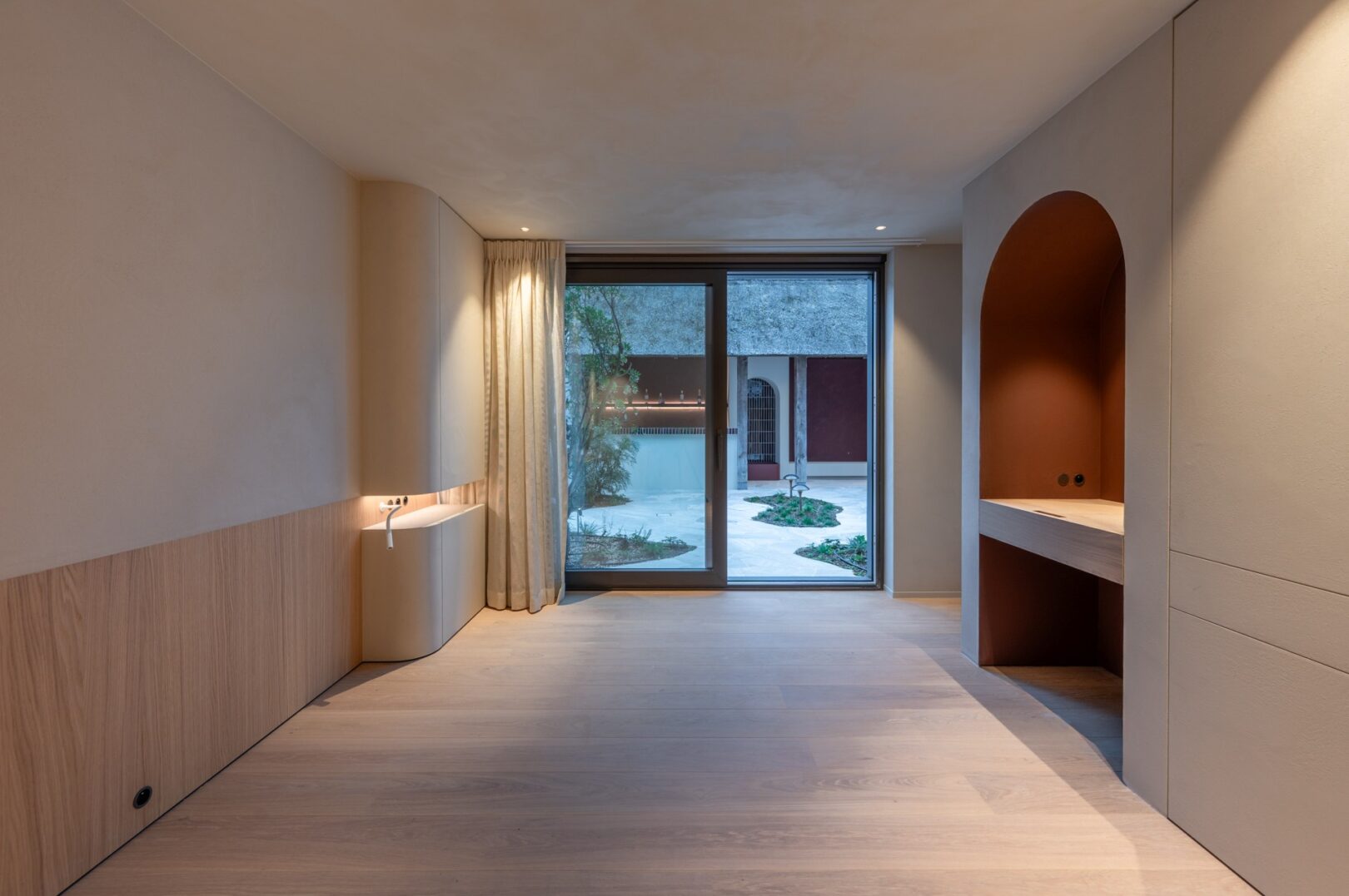 5 Bedroom Villa/Townhouse's Image 11
