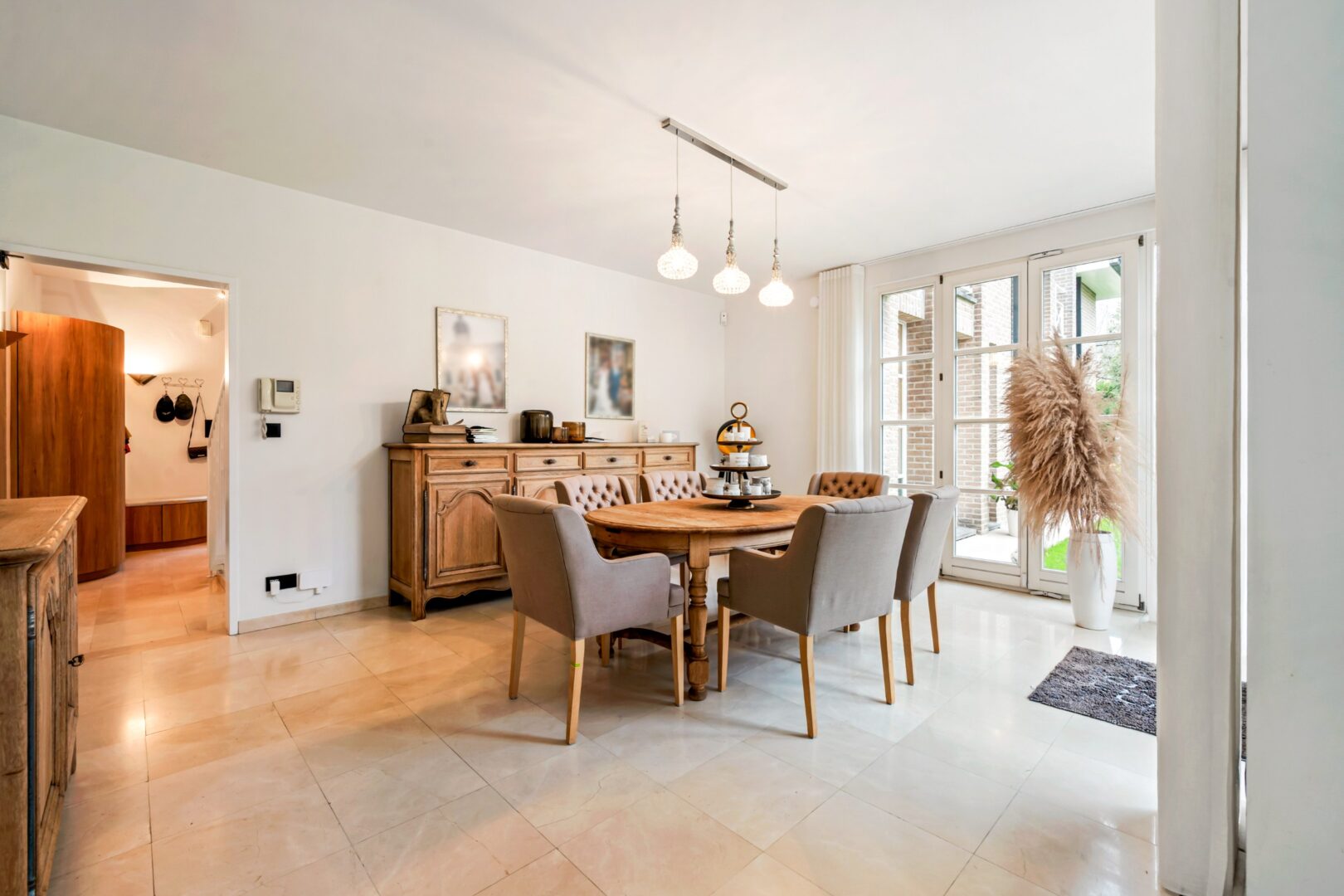 4 Bedroom Villa/Townhouse's Image 10