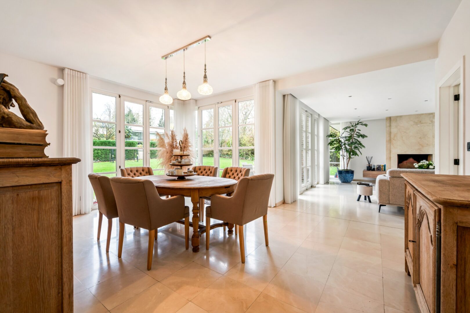 4 Bedroom Villa/Townhouse's Image 12