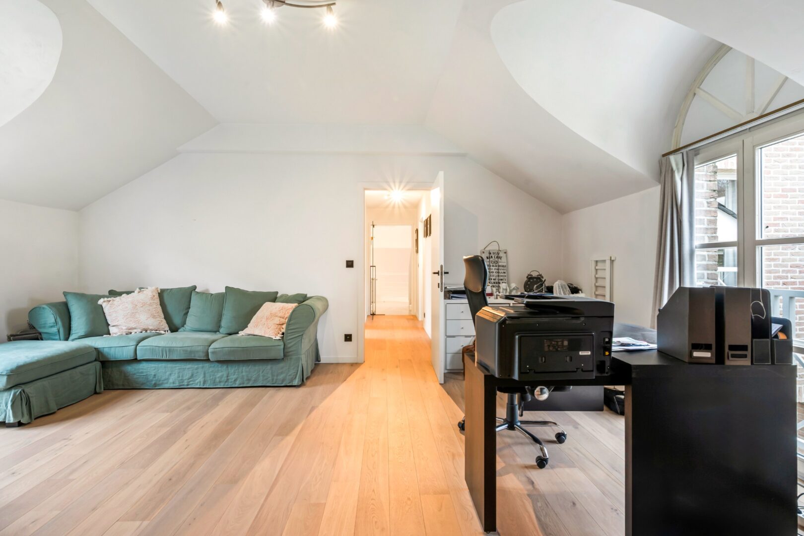 4 Bedroom Villa/Townhouse's Image 33