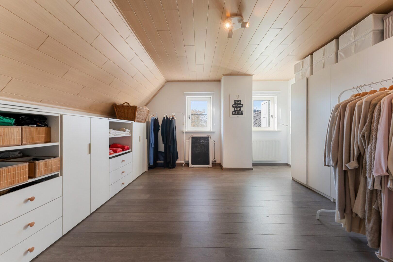 4 Bedroom Villa/Townhouse's Image 17