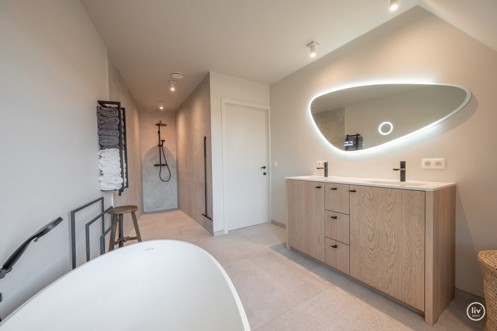 4 Bedroom Villa/Townhouse's Image 25