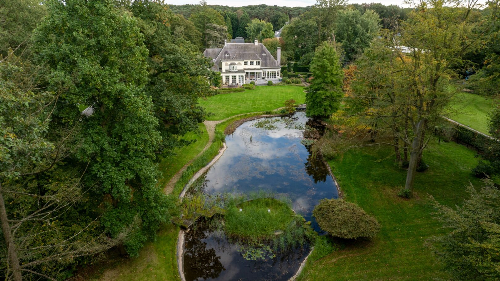 https://www.christiesrealestatebelgium.be/wp-content/uploads/properties/8845864/8845864_2_20260112122535.jpg