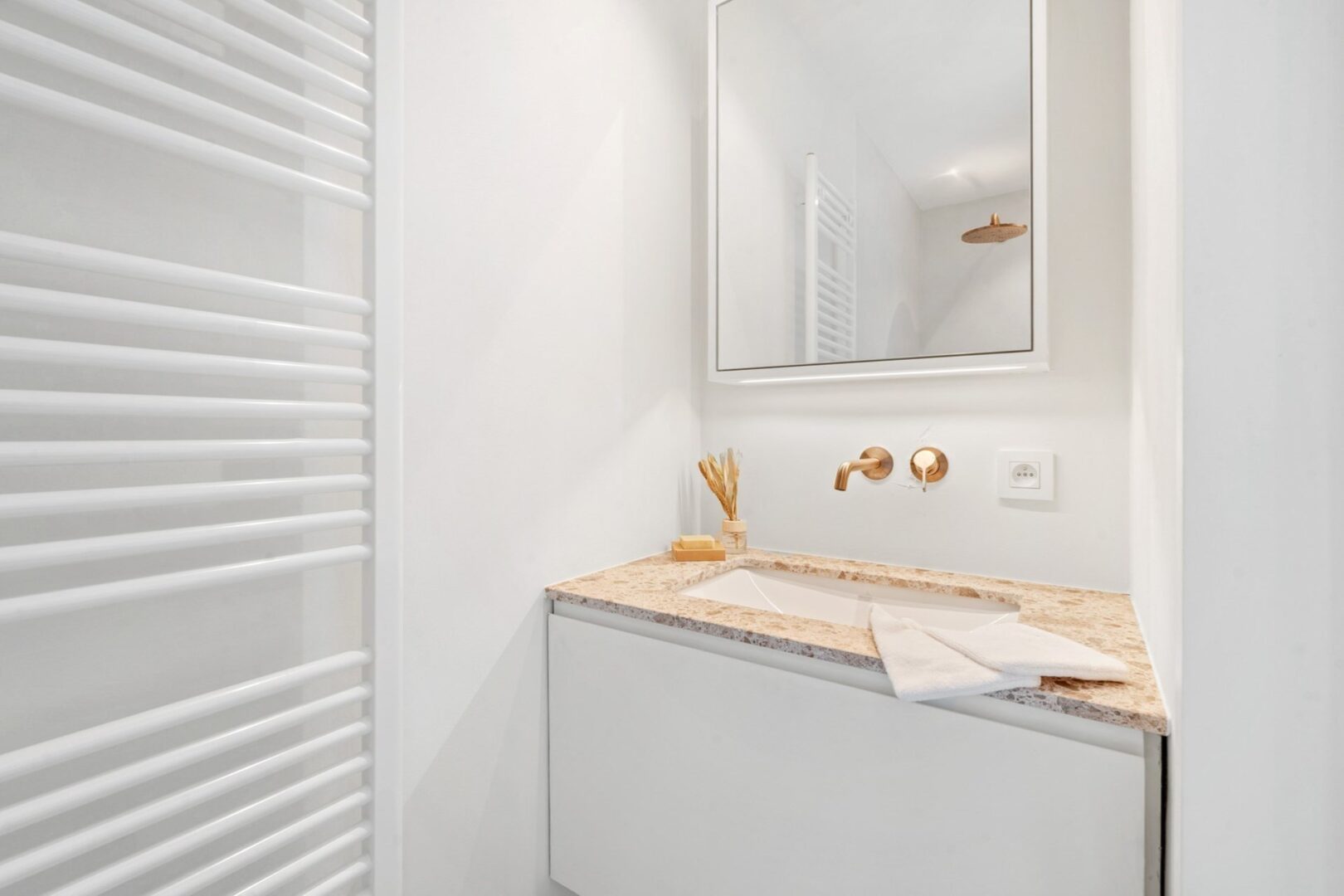 2 Bedroom Villa/Townhouse's Image 14
