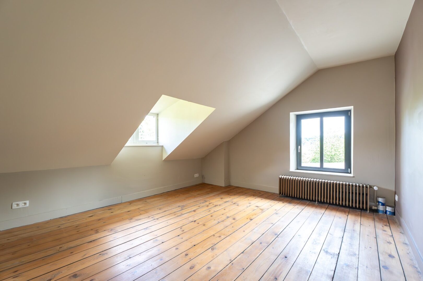 8 Bedroom Villa/Townhouse's Image 14