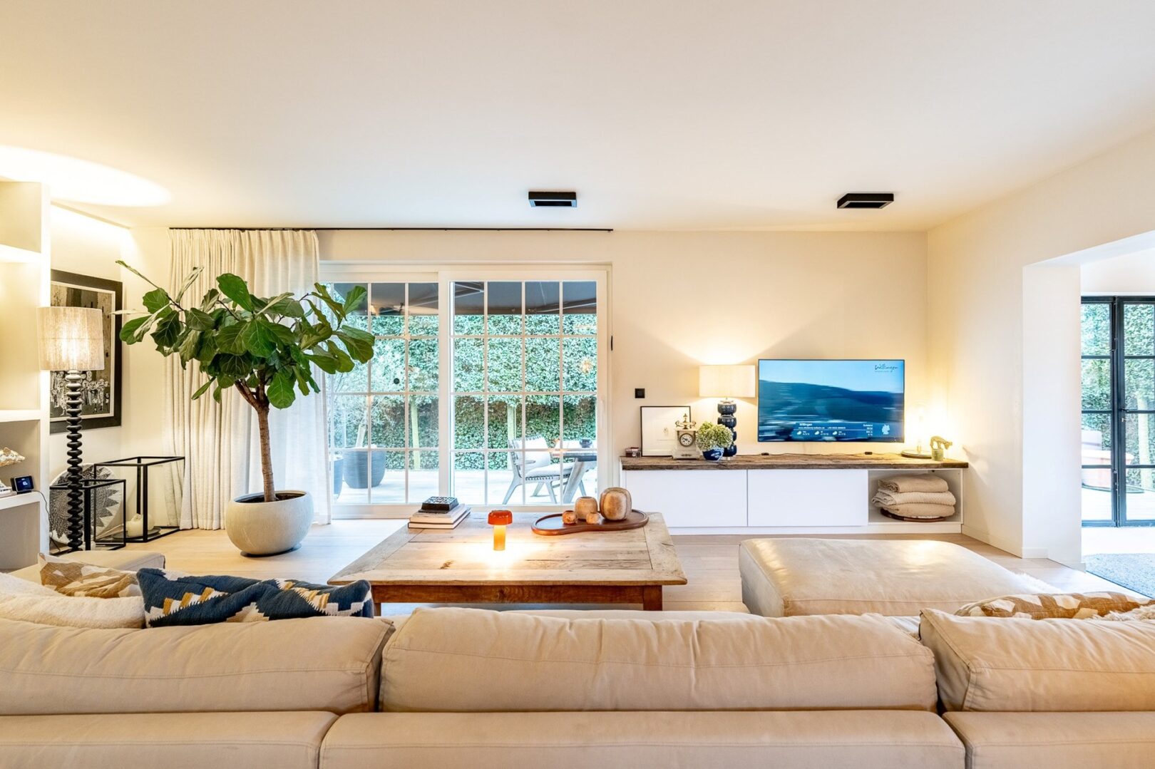 2 Bedroom Villa/Townhouse's Image 3