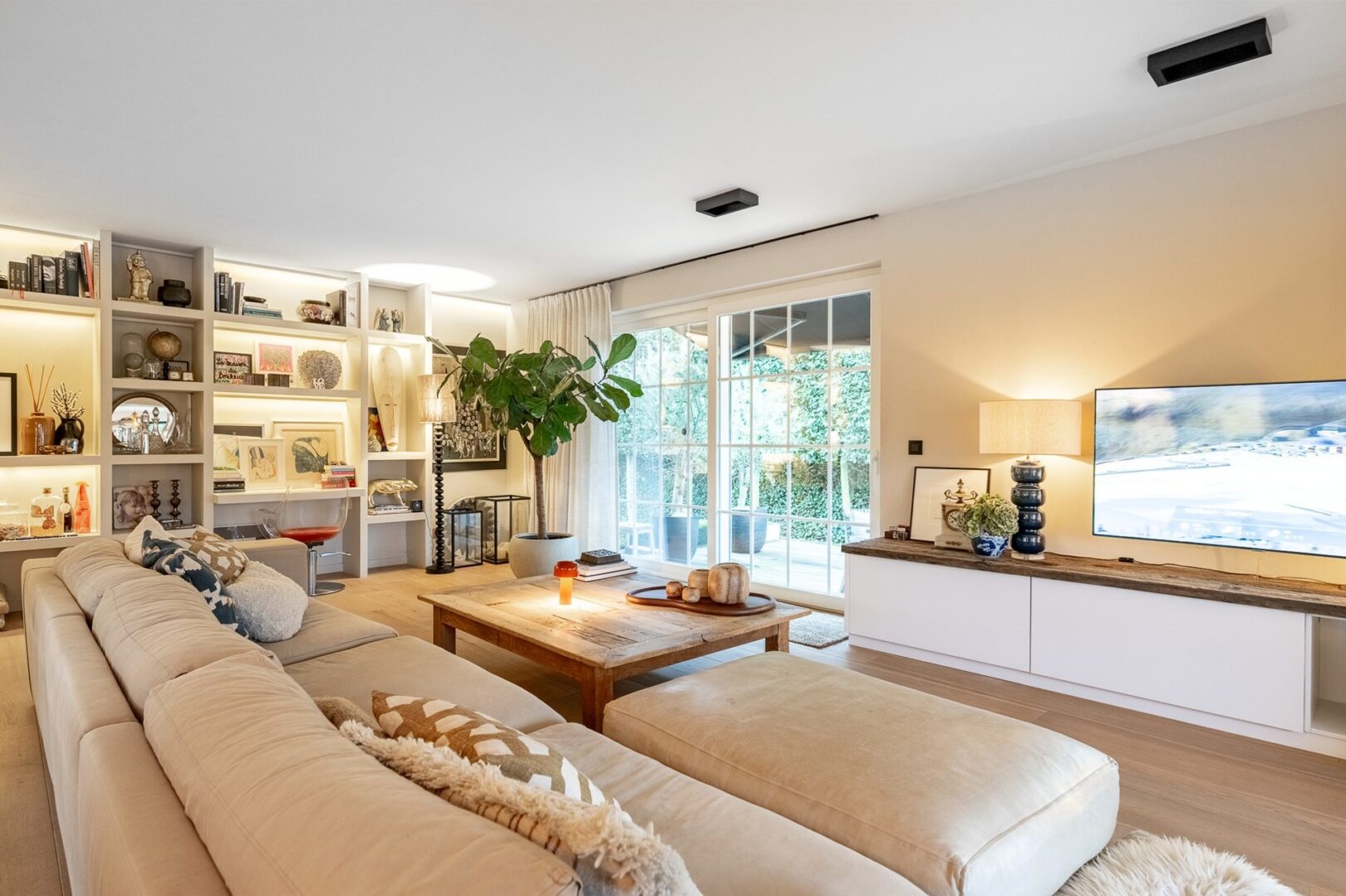 2 Bedroom Villa/Townhouse's Image 4