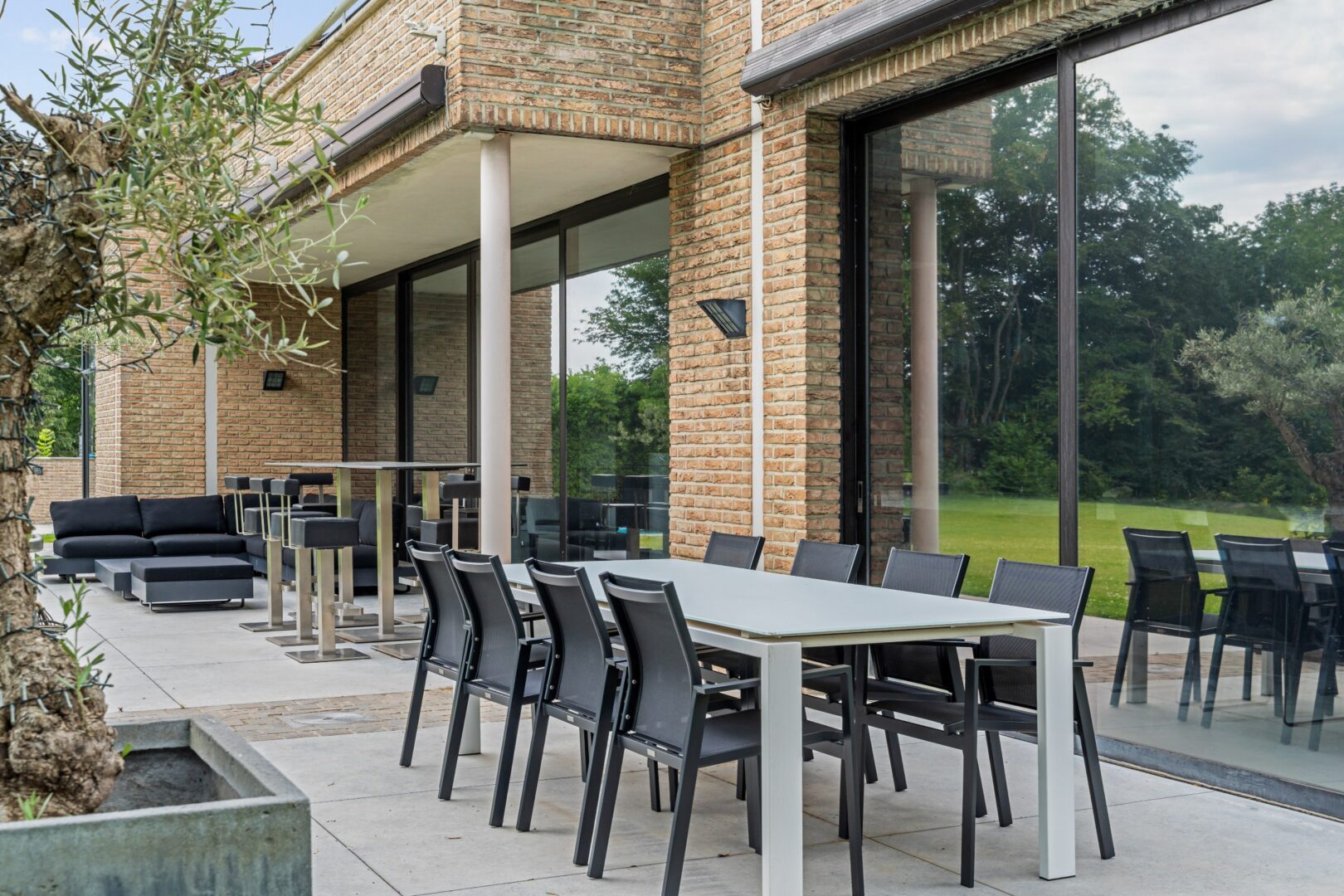 4 Bedroom Villa/Townhouse's Image 19