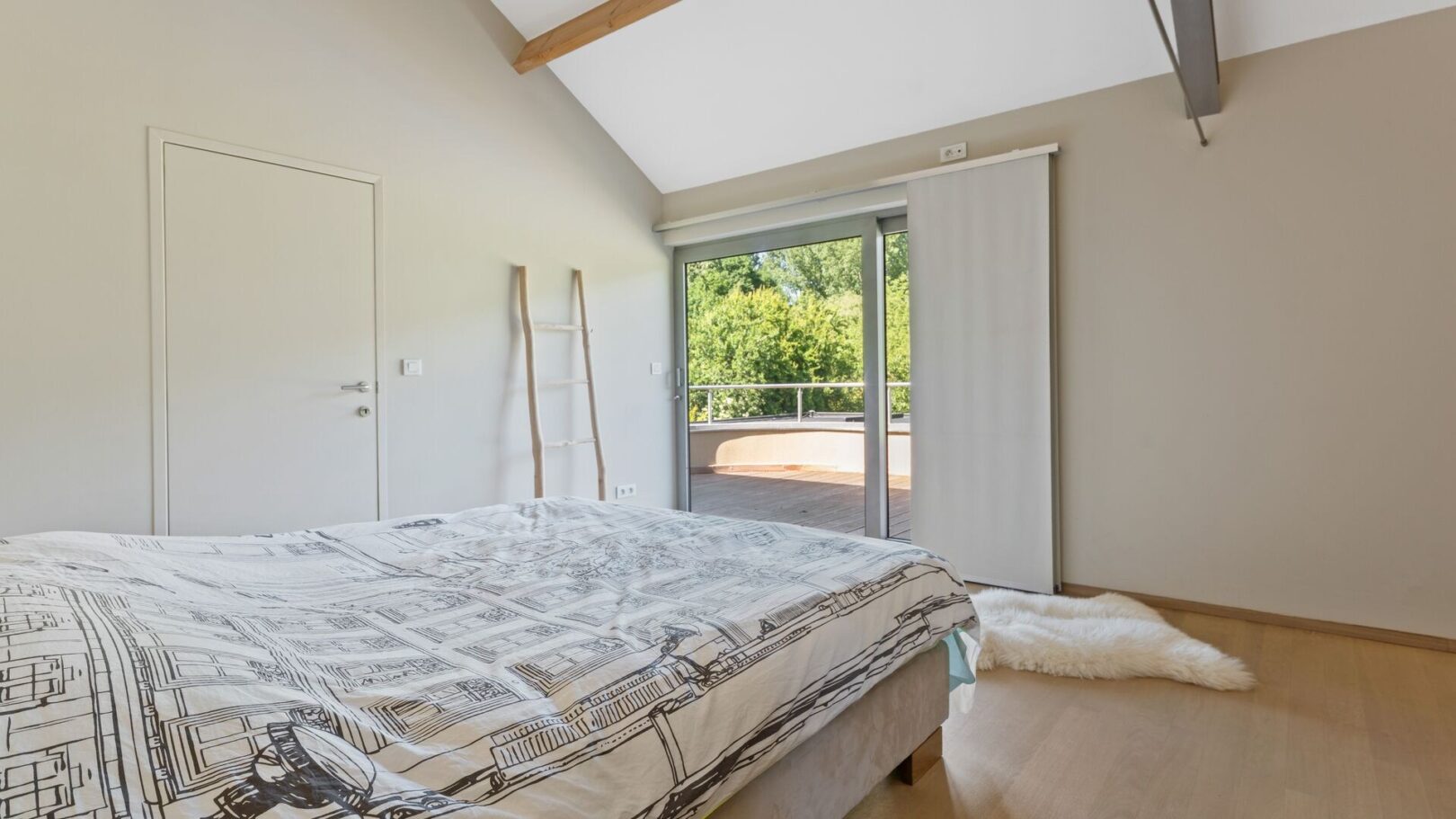 3 Bedroom Villa/Townhouse's Image 17