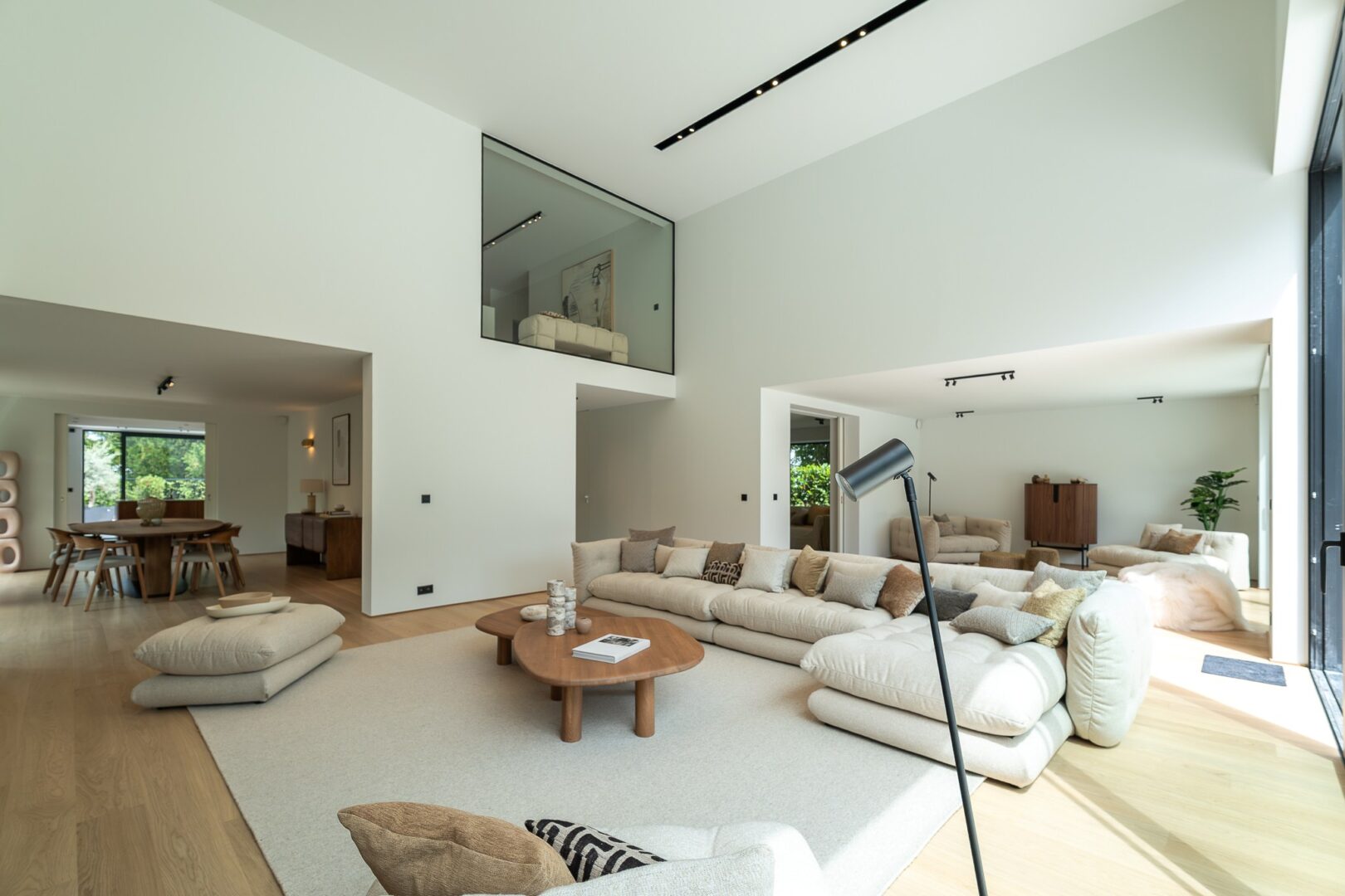https://www.christiesrealestatebelgium.be/wp-content/uploads/properties/8909249/8909249_10_20260623144722.jpg
