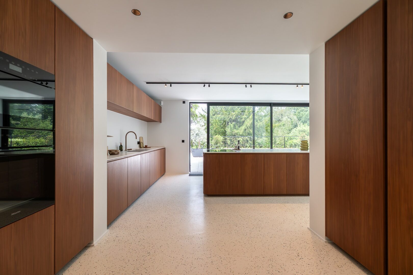 6 Bedroom Villa/Townhouse's Image 10