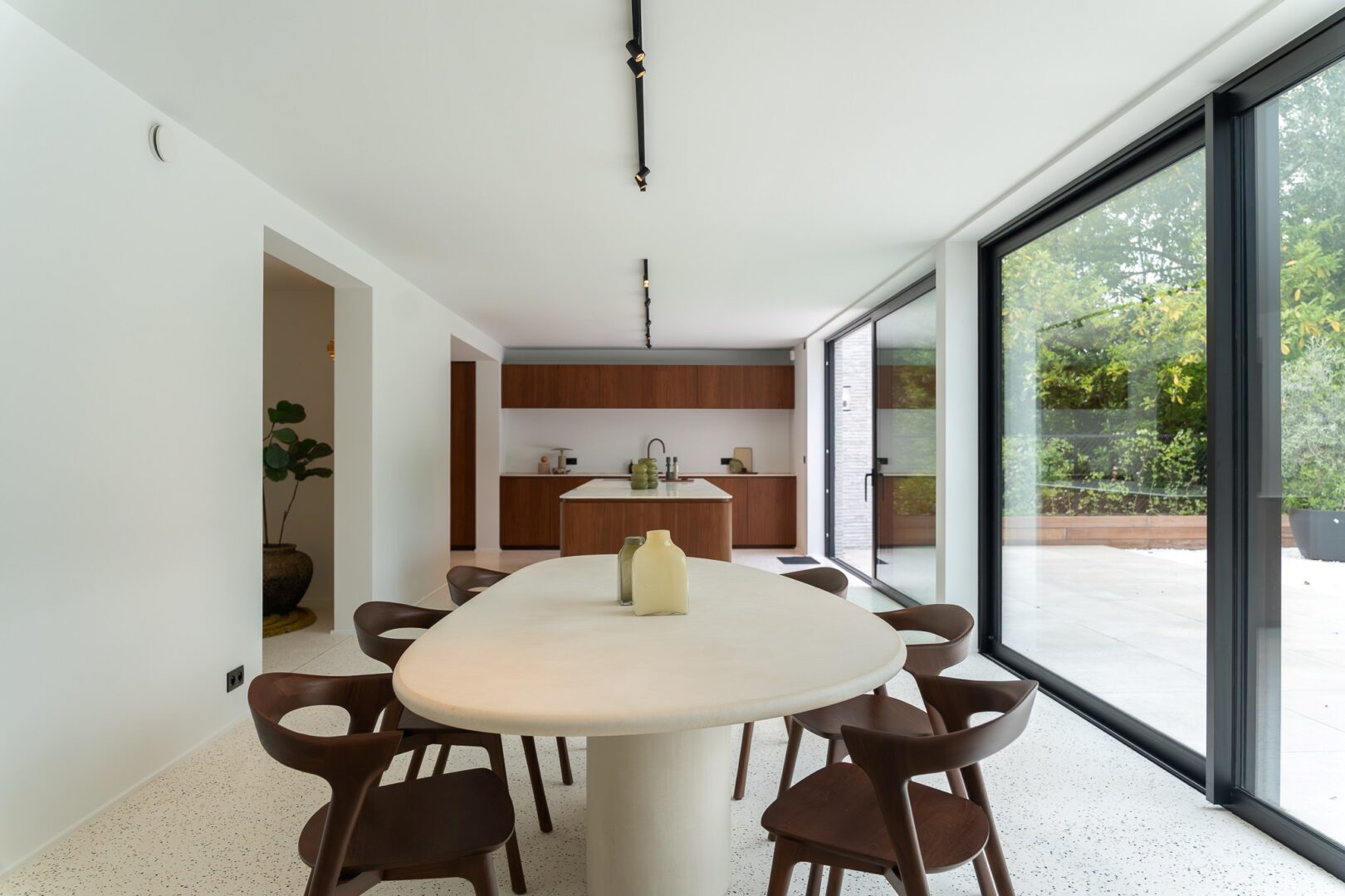 6 Bedroom Villa/Townhouse's Image 11