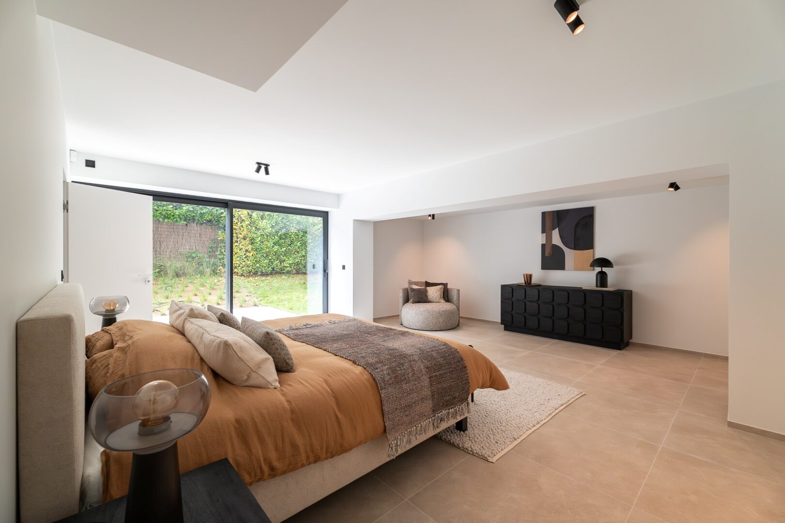 6 Bedroom Villa/Townhouse's Image 15