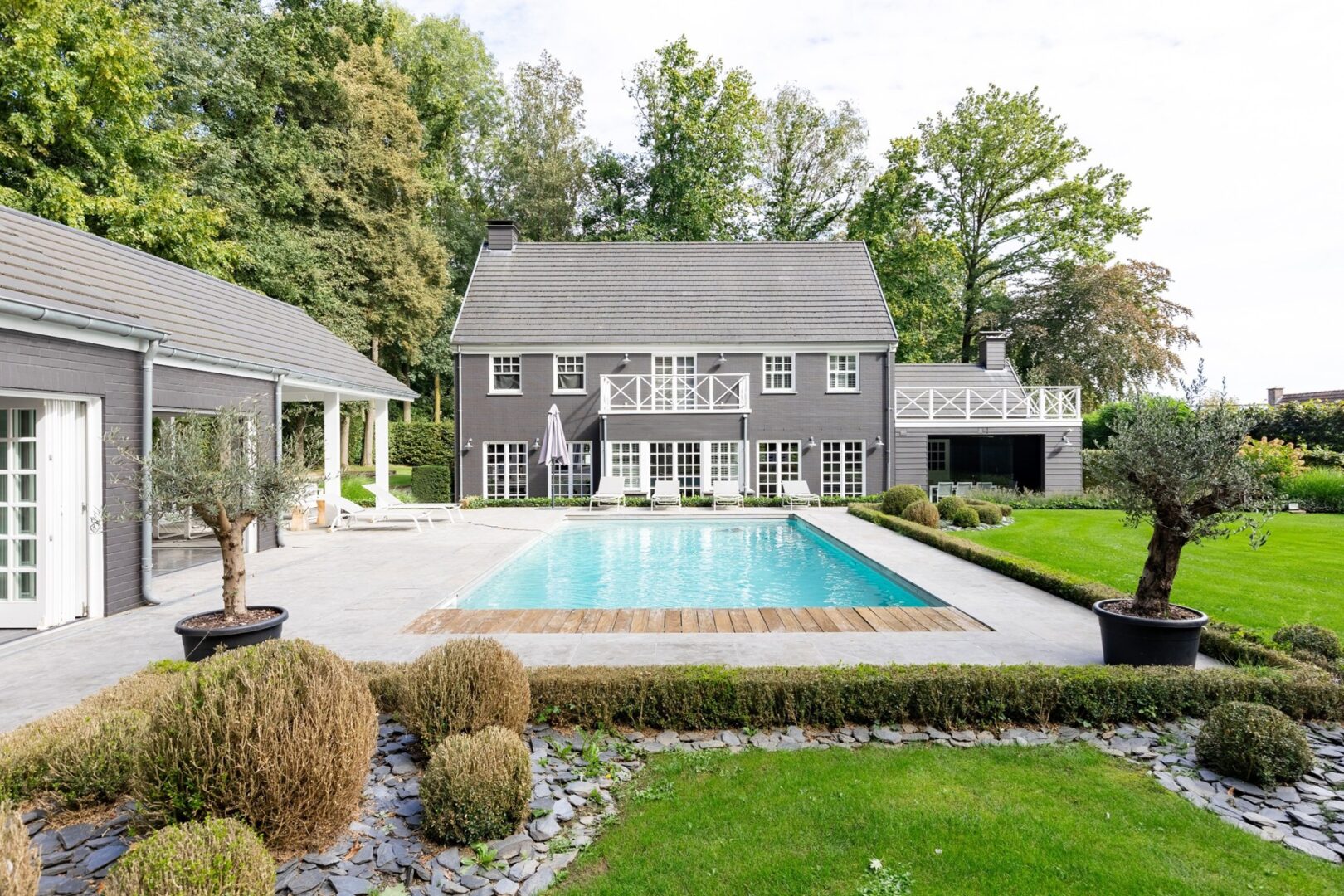 6 Bedroom Villa/Townhouse's Image 16