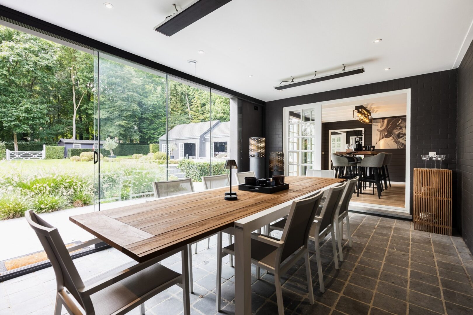6 Bedroom Villa/Townhouse's Image 6