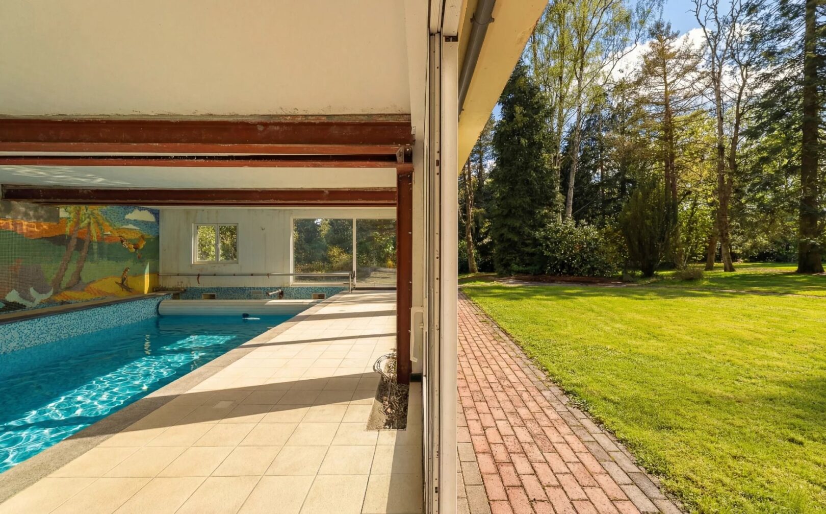 Image description