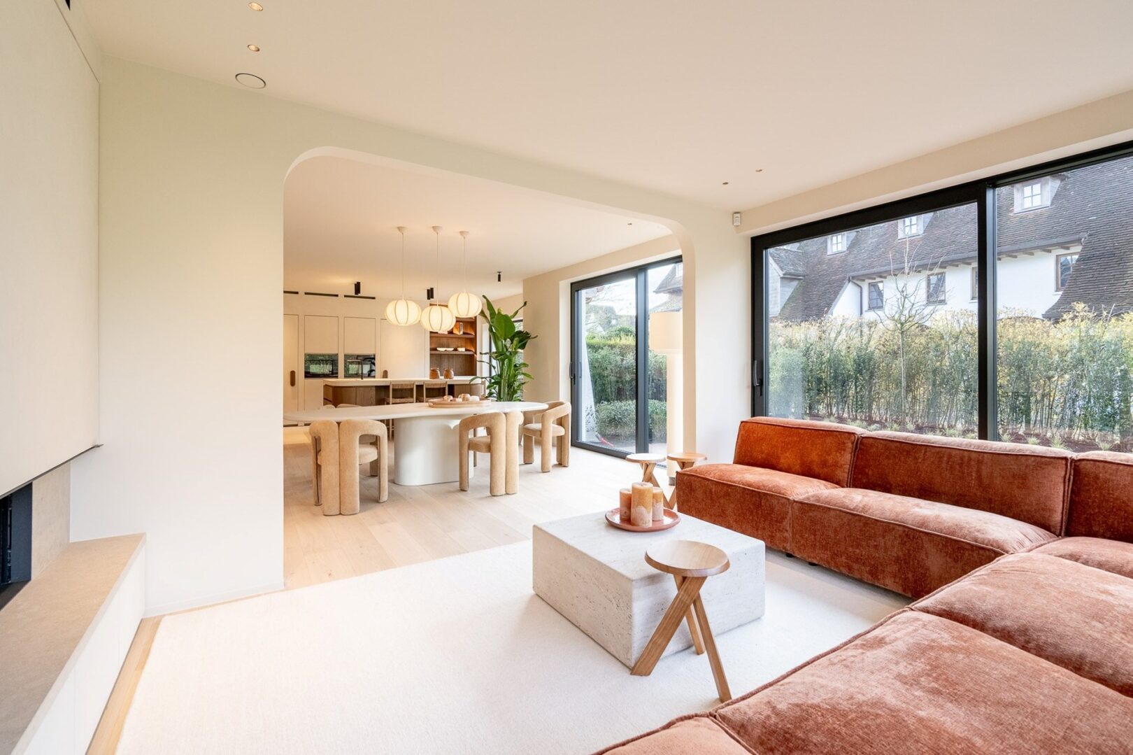 https://www.christiesrealestatebelgium.be/wp-content/uploads/properties/8919120/8919120_7_20260407161412.jpg