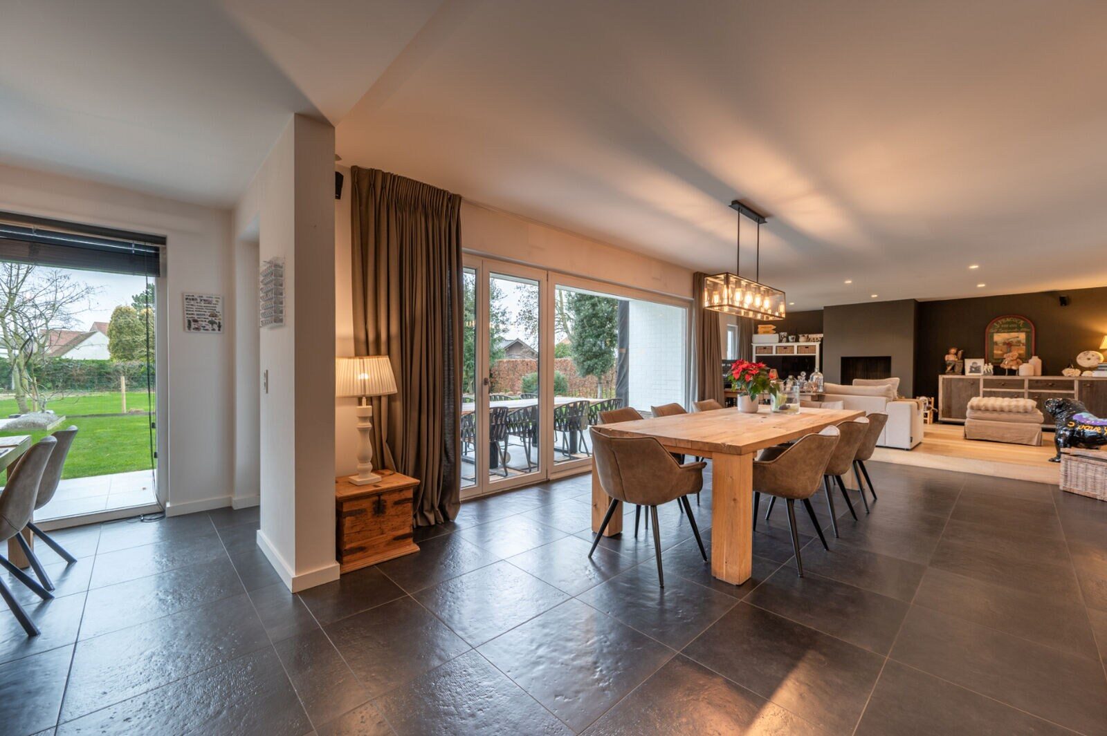 4 Bedroom Villa/Townhouse's Image 9