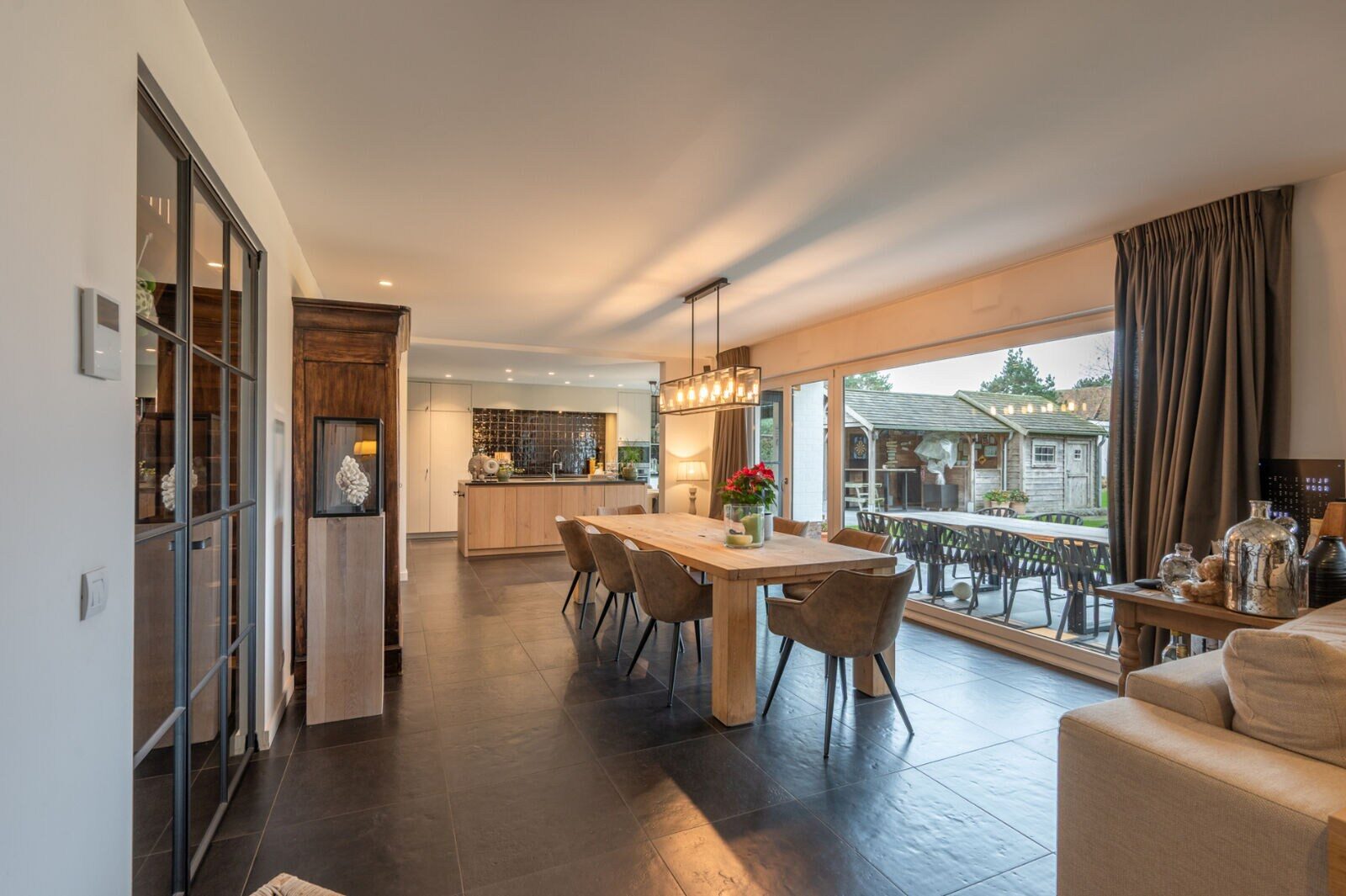https://www.christiesrealestatebelgium.be/wp-content/uploads/properties/8940009/8940009_8_20260627123924.jpg