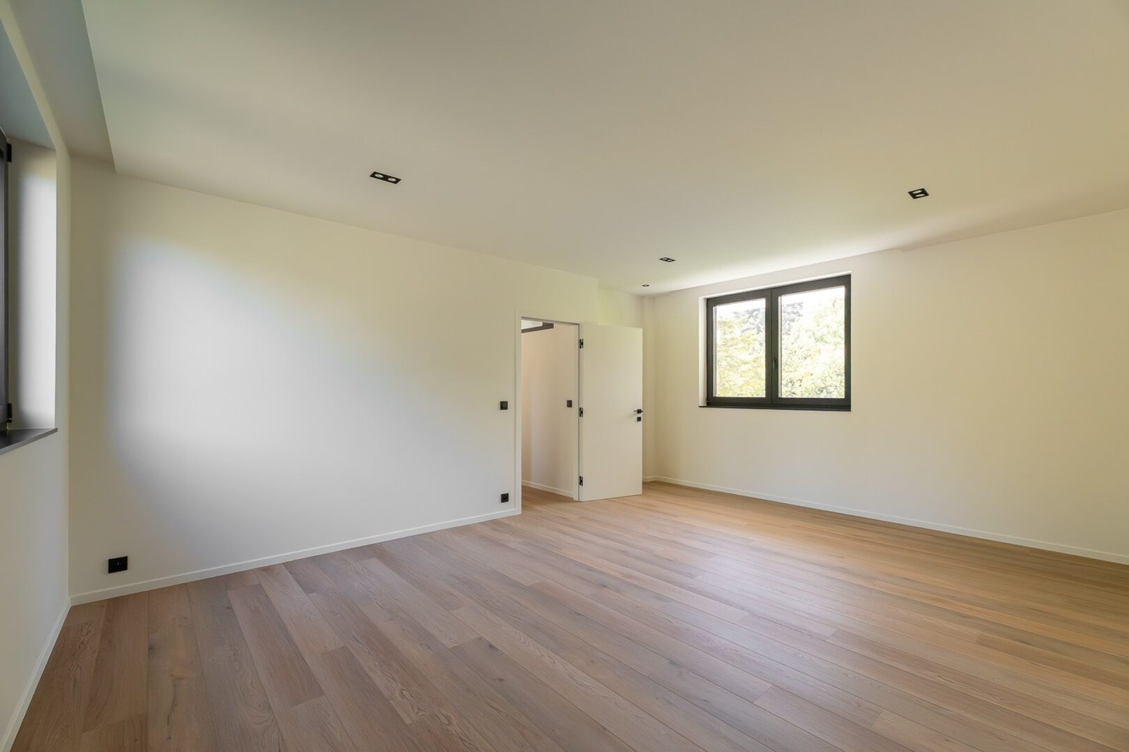 4 Bedroom Villa/Townhouse's Image 12