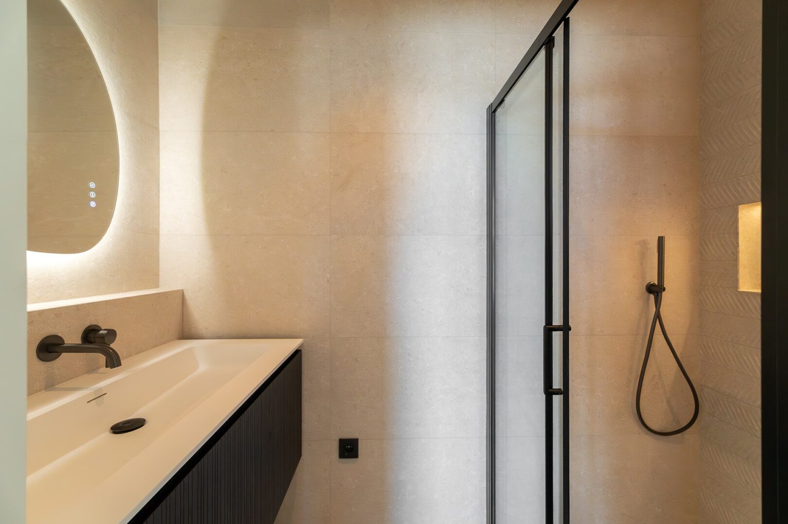 4 Bedroom Villa/Townhouse's Image 19