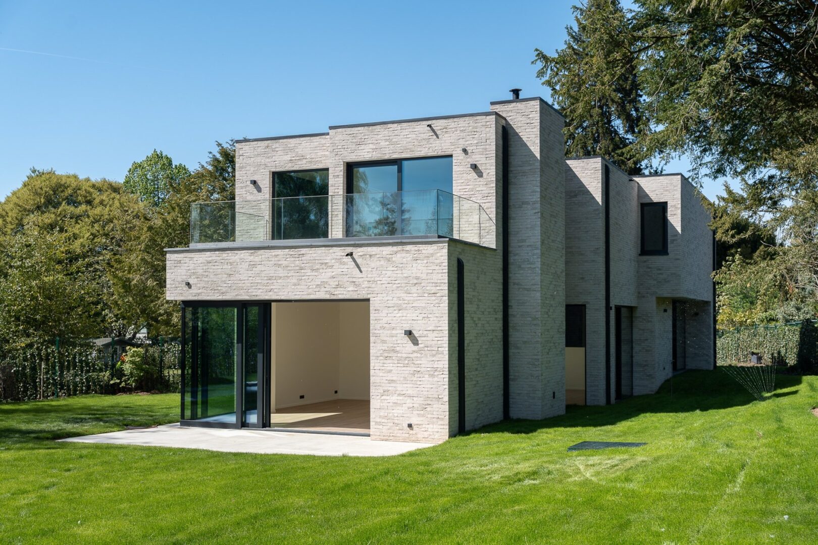 4 Bedroom Villa/Townhouse's Image 27