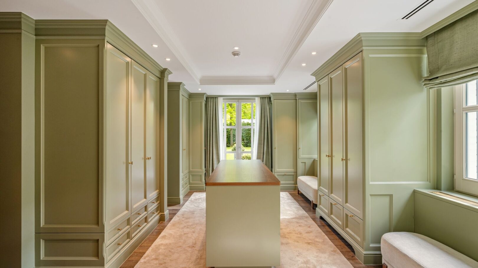 8 Bedroom Villa/Townhouse's Image 17