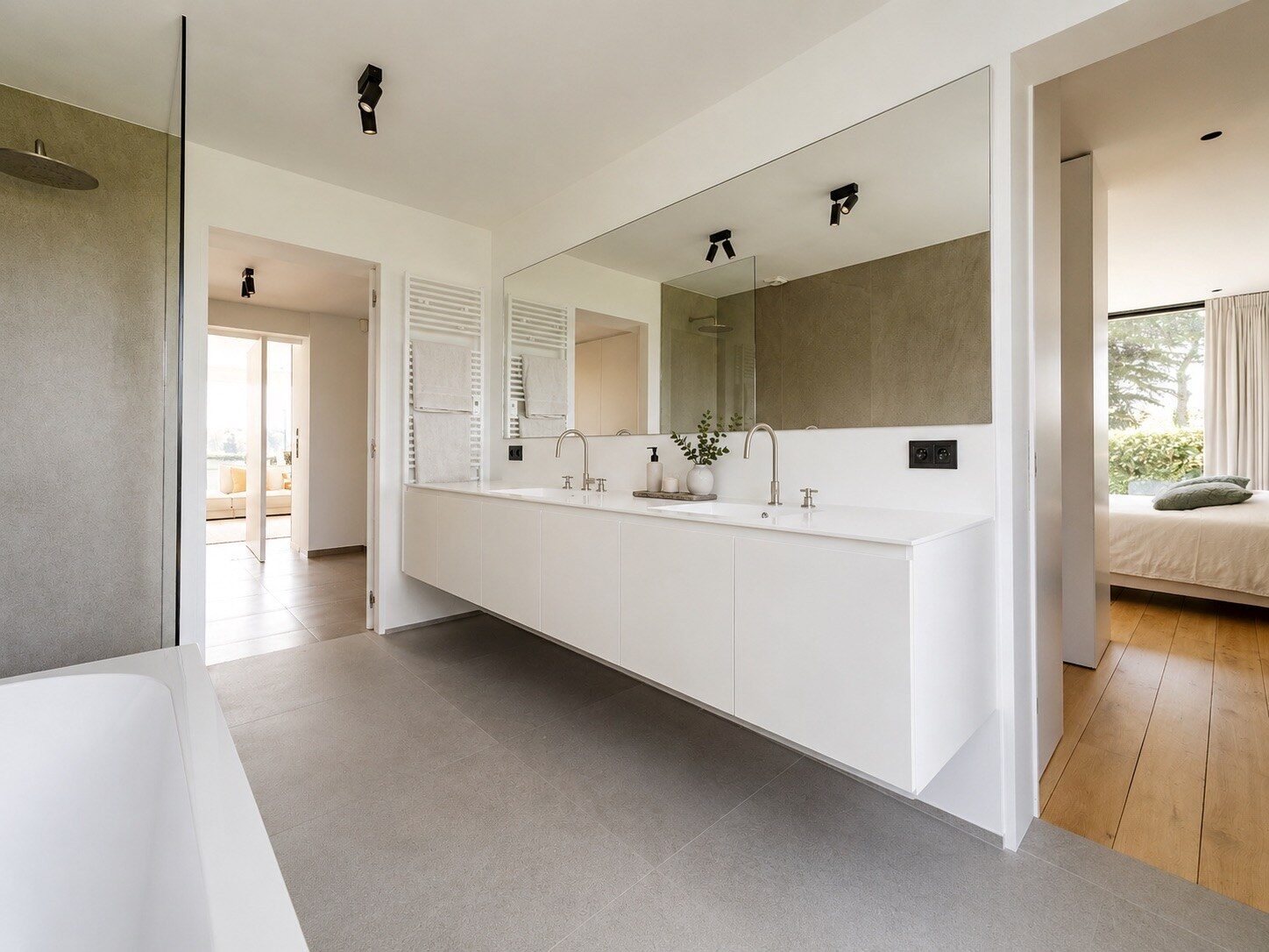 5 Bedroom Villa/Townhouse's Image 12