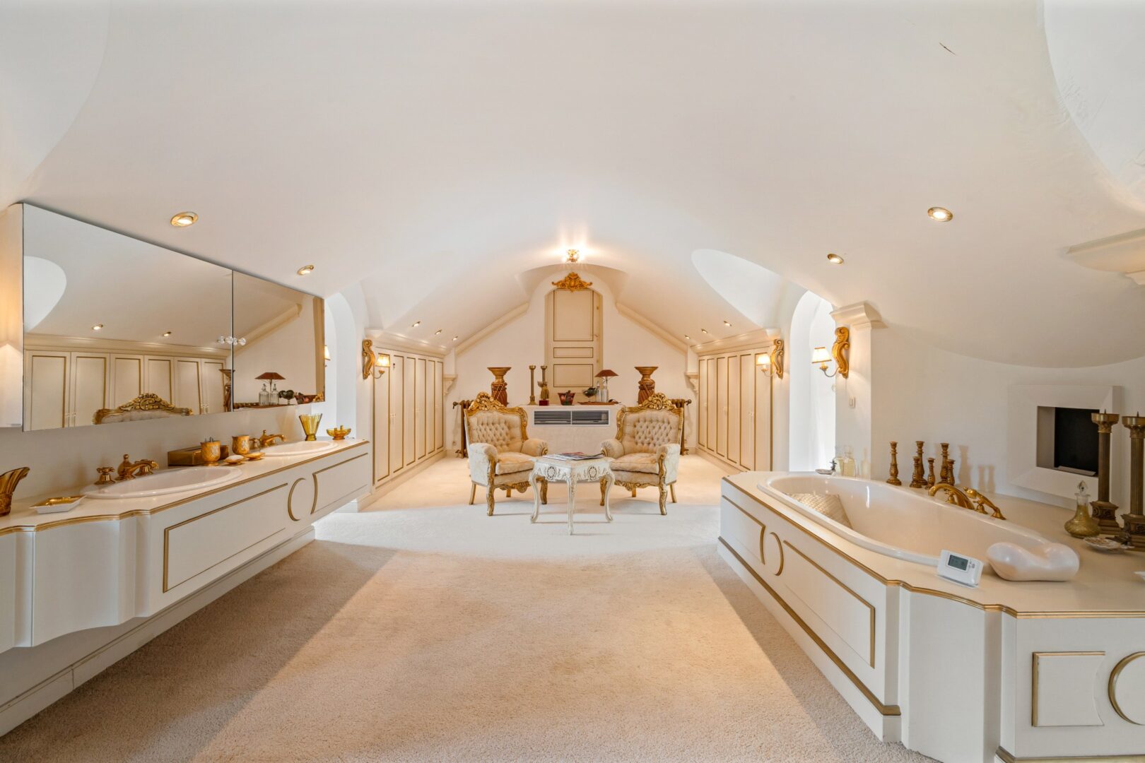 3 Bedroom Villa/Townhouse's Image 25