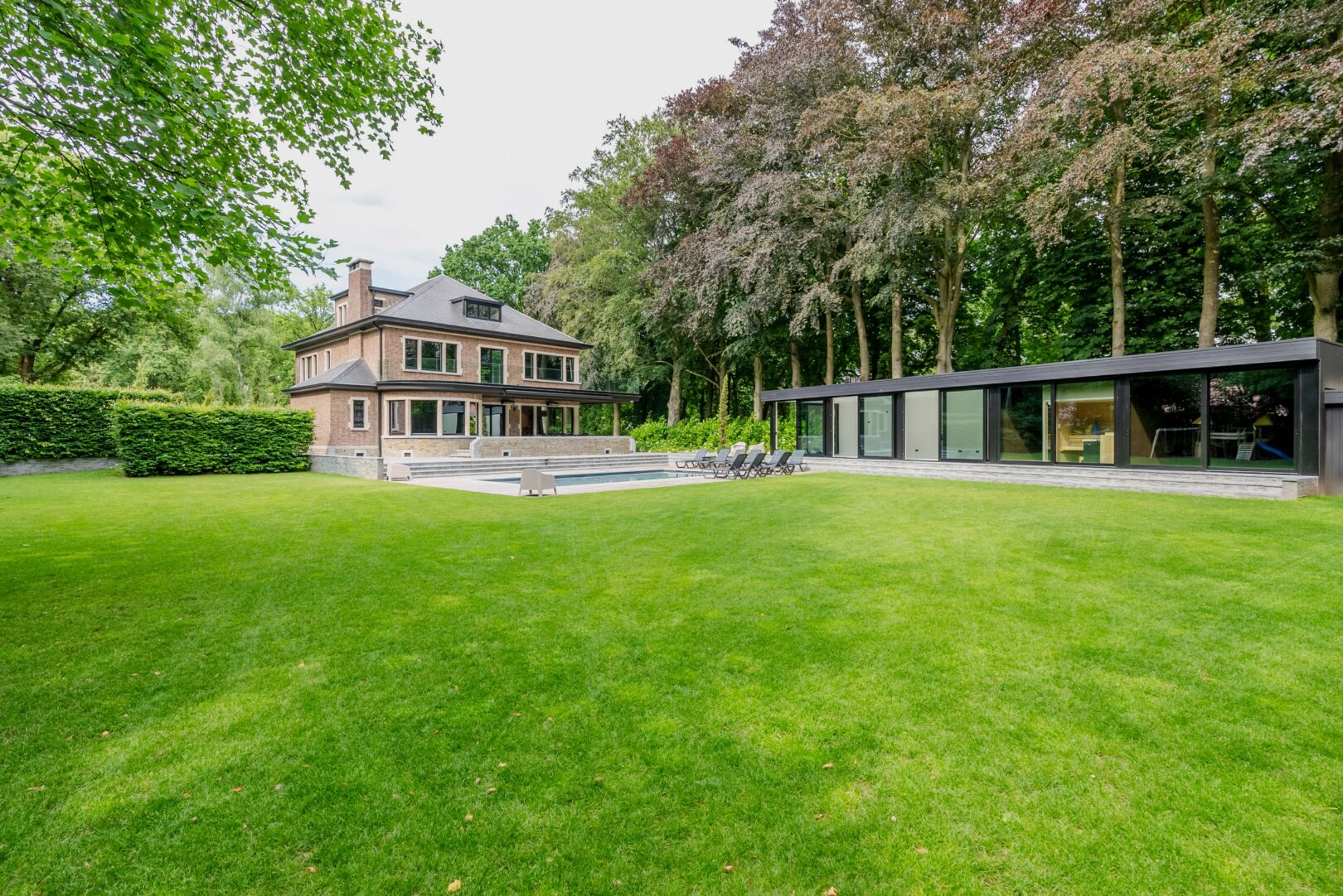 6 Bedroom Villa/Townhouse's Image 18