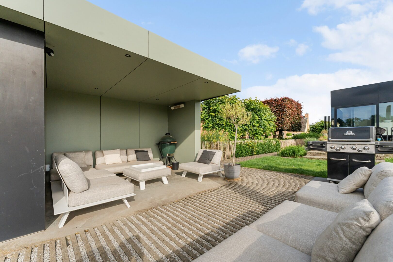 4 Bedroom Villa/Townhouse's Image 32