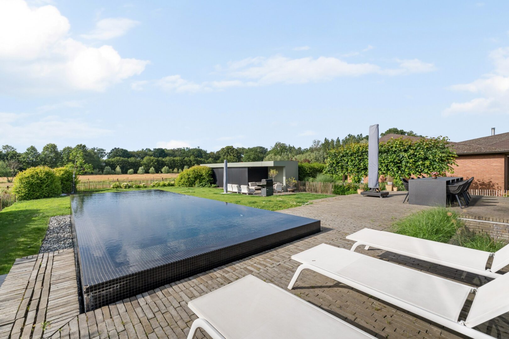 4 Bedroom Villa/Townhouse's Image 36