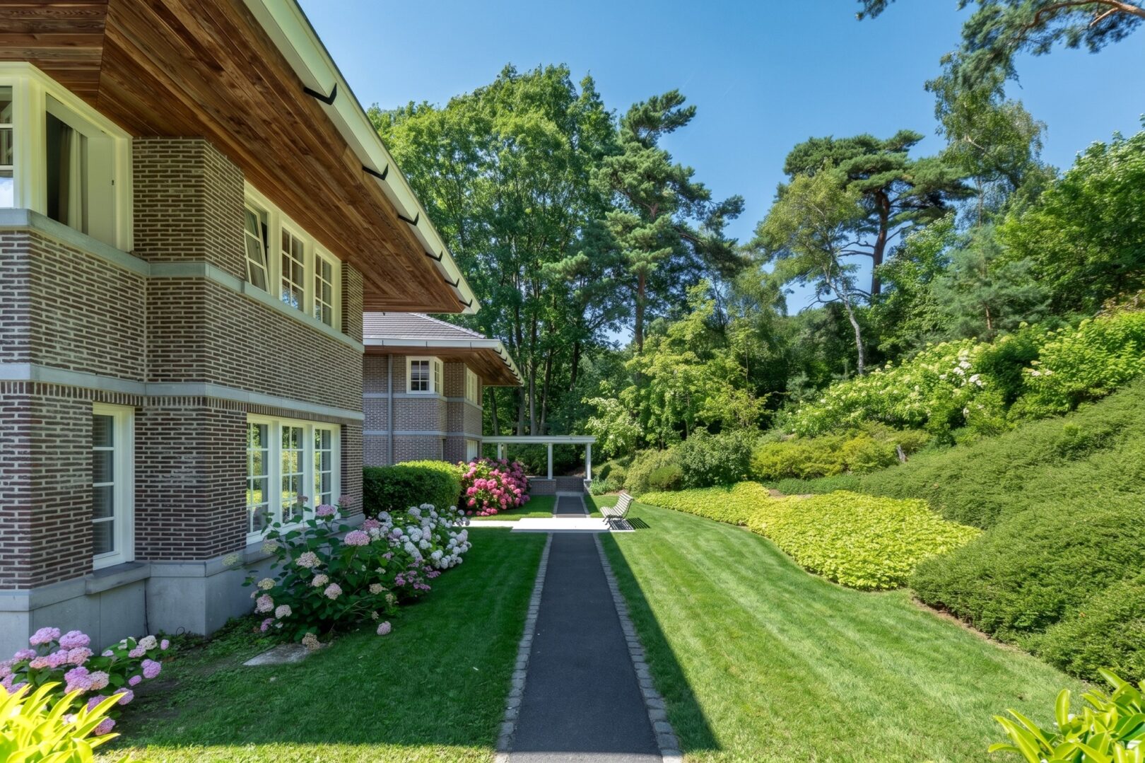 6 Bedroom Villa/Townhouse's Image 29
