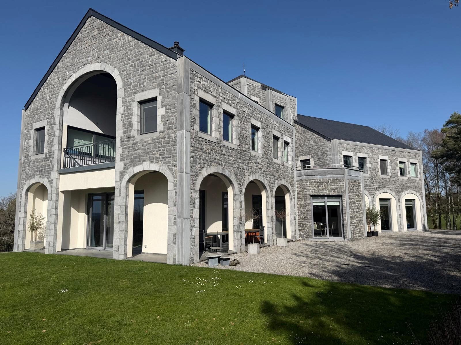 Image description