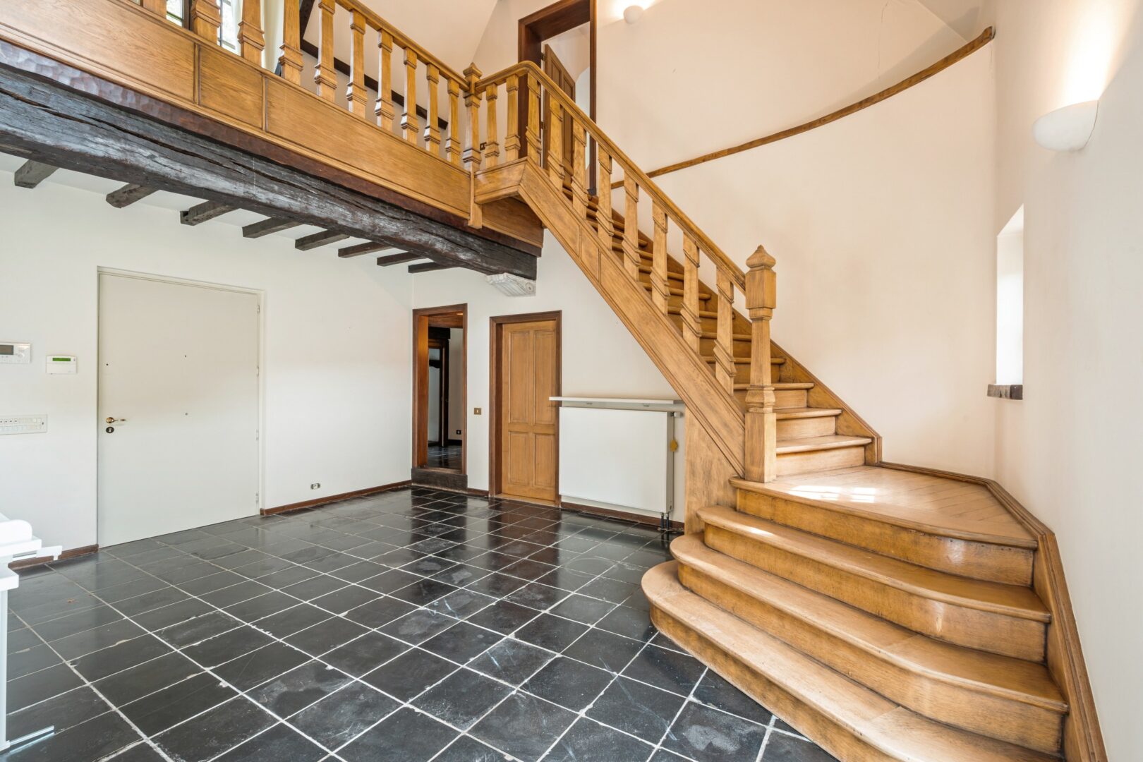 https://www.christiesrealestatebelgium.be/wp-content/uploads/properties/9045838/9045838_3_20260908122703.jpg