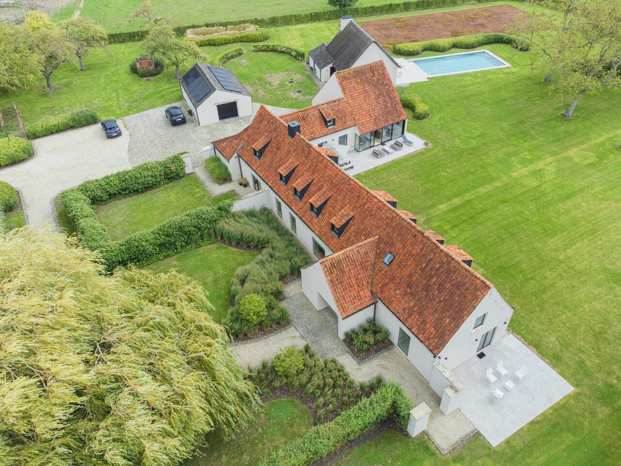 https://www.christiesrealestatebelgium.be/wp-content/uploads/properties/9060189/9060189_2_20260916175600.jpg